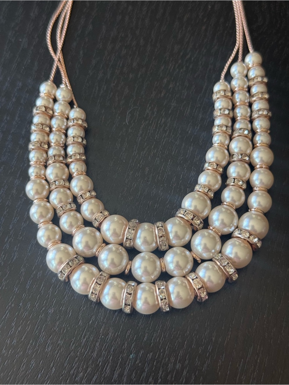Classic Fashion Pearlescent Triple -Strand Necklace - Pearl White